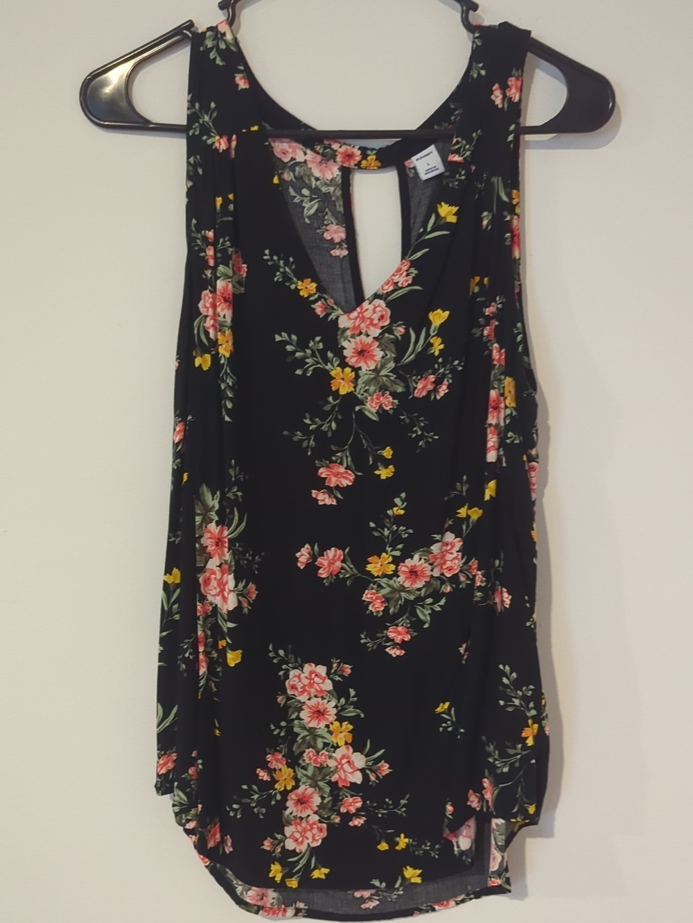 Old Navy Black Floral Keyhole Sleeveless Tank